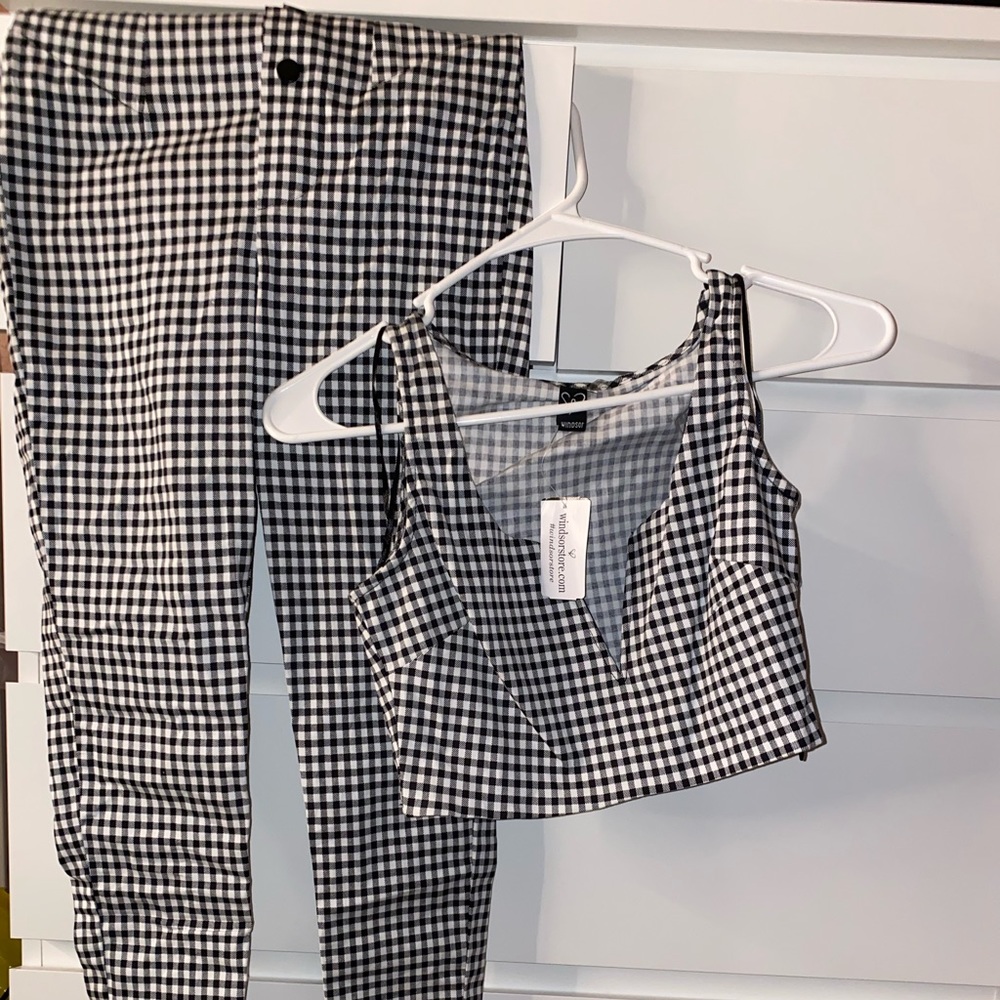 2 piece pant and crop set